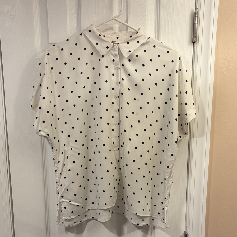 Uniqlo Polka Dot Button-Front Short Sleeve Blouse - White/Black